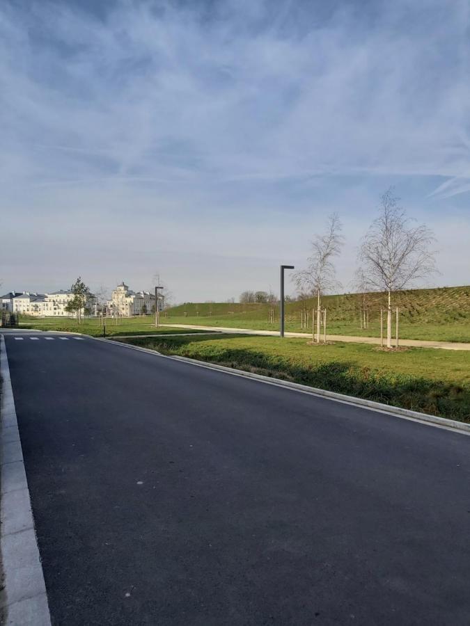3 Room Flat In Parklane - 1,5Km Disney Serris Exteriér fotografie